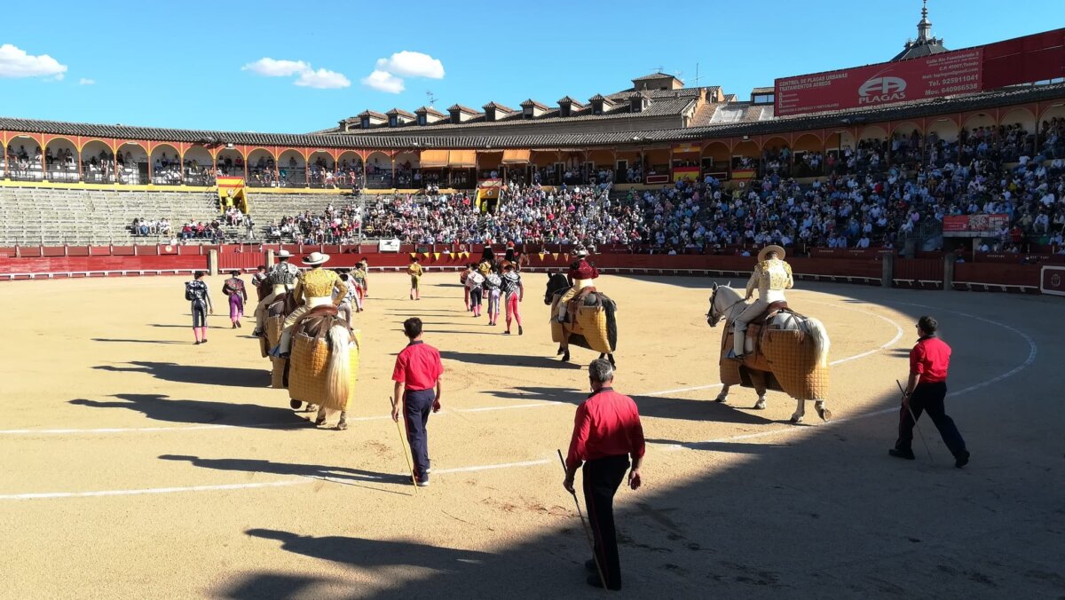 Lujo y categoría en el Corpus de Toledo