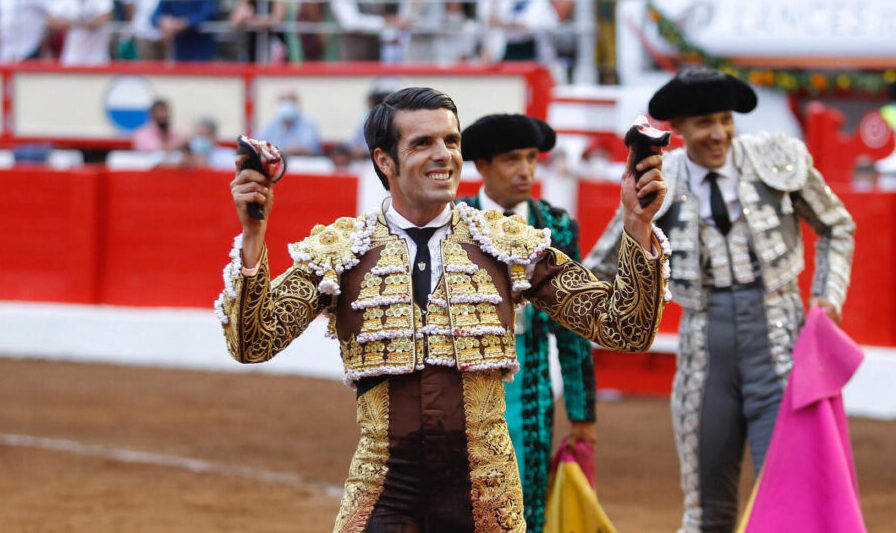 La cuajada madurez de De Justo y la ambición de Marín brillan en Santander