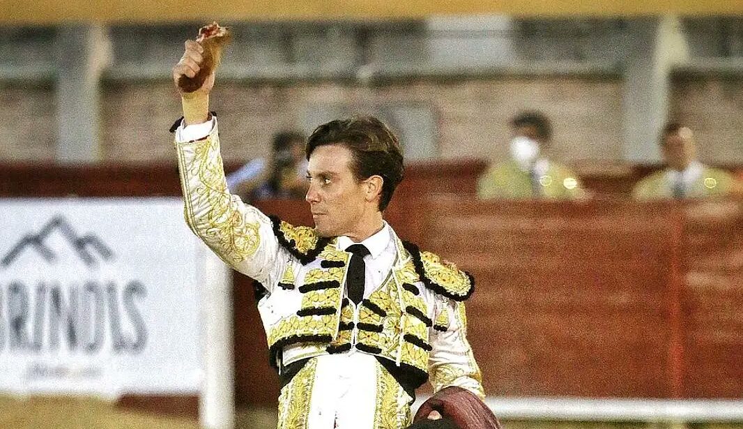 Tomás Angulo, única oreja de la tarde en Miraflores de la Sierra