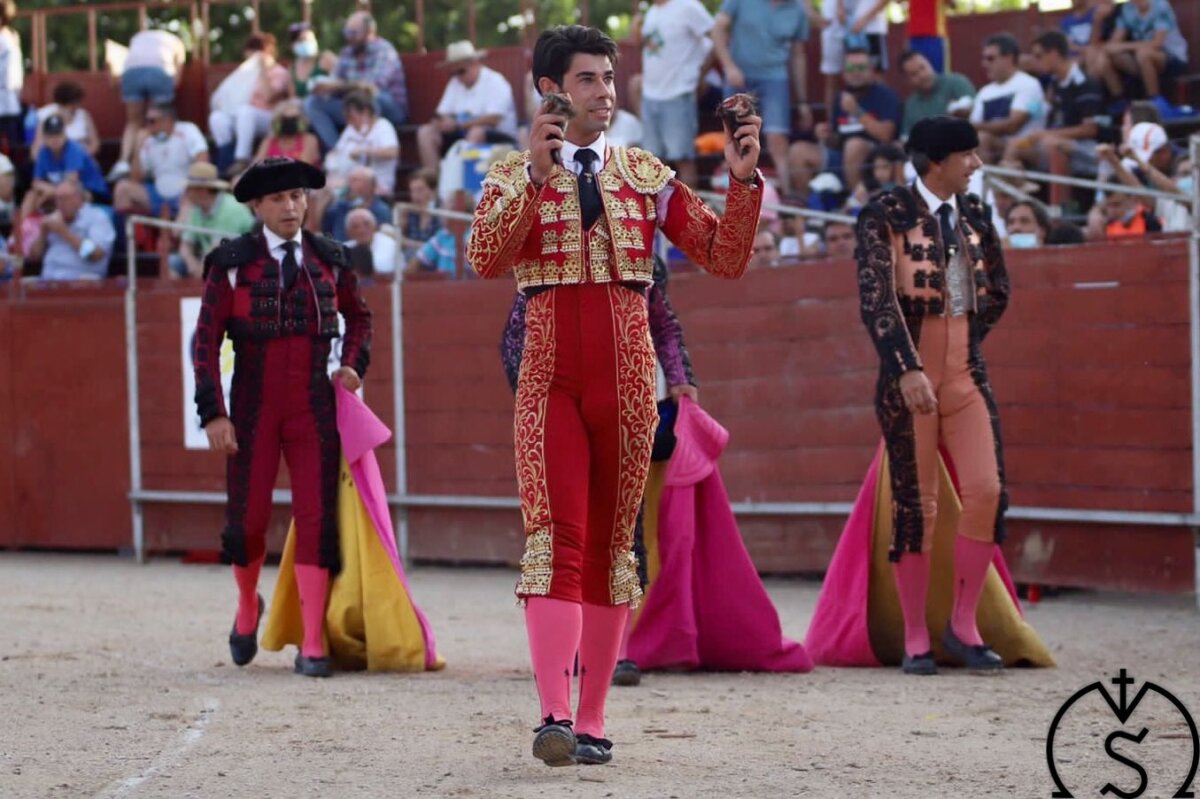 Plenos de El Adoureño y Mario Sotos en Mota del Cuervo