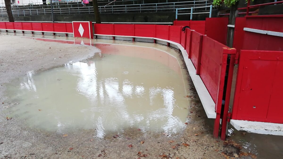 Suspendida la novillada de Tarascon por la lluvia