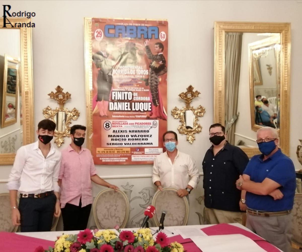 Finito y Luque, mano a mano con tres ganaderías distintas en Cabra