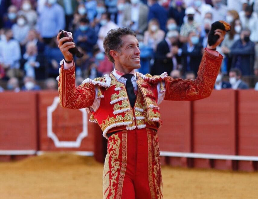 Escribano, Miura y Sevilla, un tridente de éxito