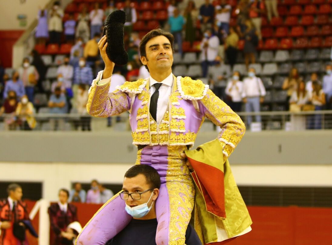 Miguel Ángel Perera, puerta grande en Las Rozas