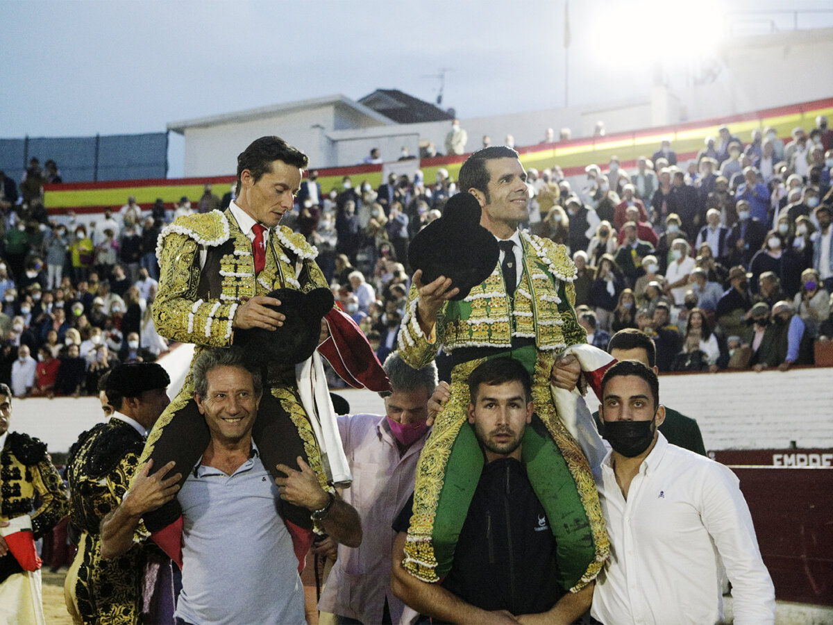 Morante, Urdiales y De Justo sueñan el toreo en Arenas de San Pedro