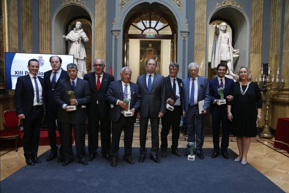 Vargas Llosa, Morante y Simón Casas, premiados por la Asociación Taurina Parlamentaria