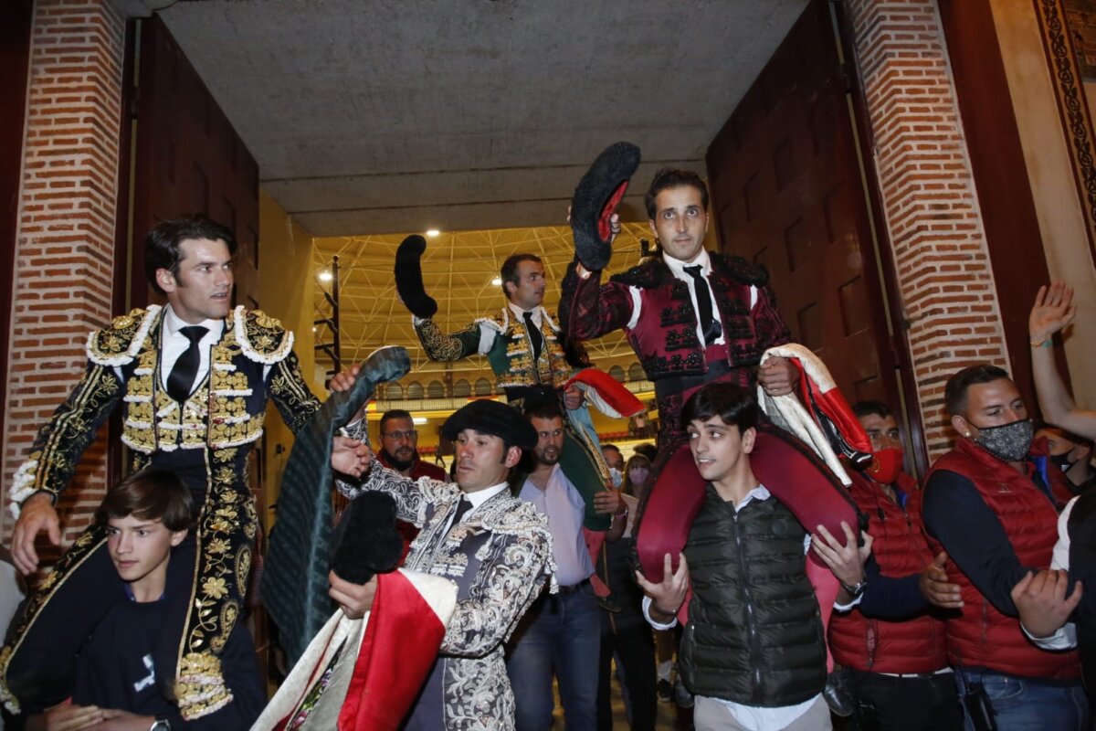 José Garrido indulta a Parcelito, de Domingo Hernández, en Alba de Tormes