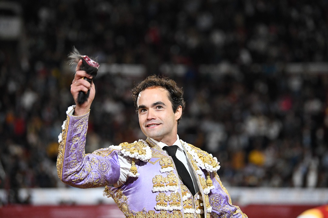 Juan Pablo Sánchez, única oreja en la reapertura de La México