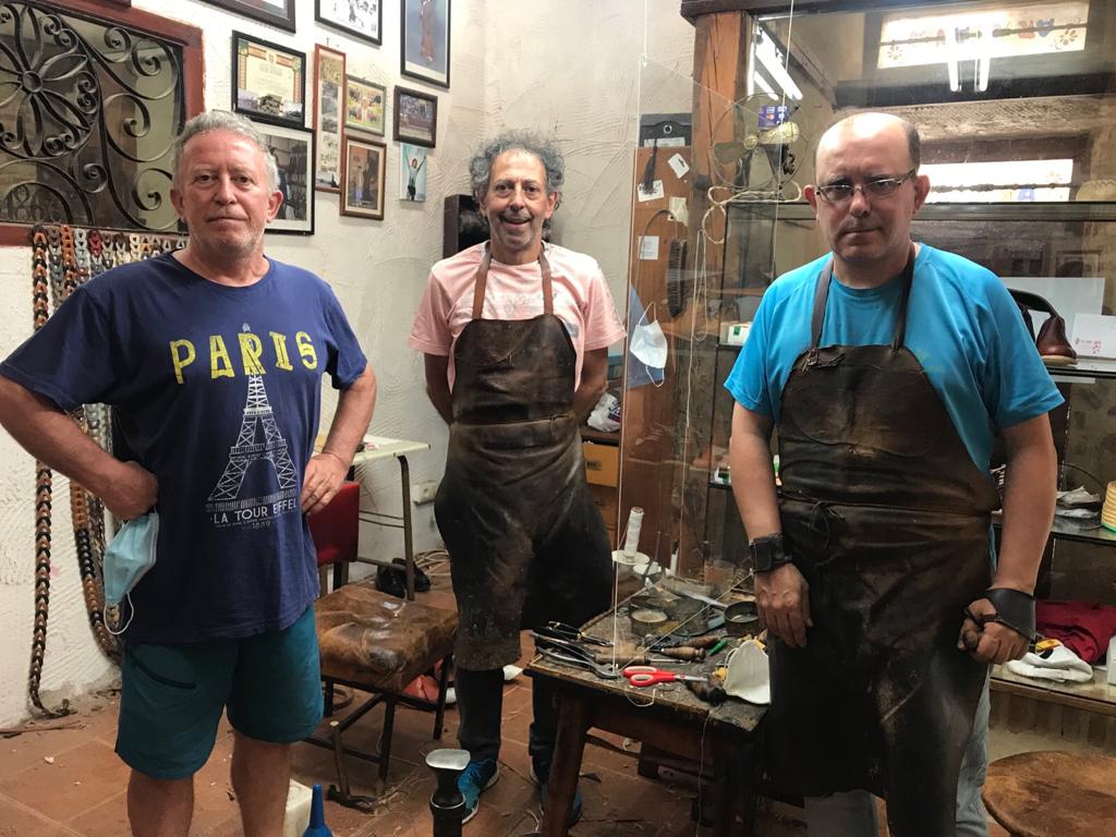 Los artesanos del boto campero resisten en Tordesillas