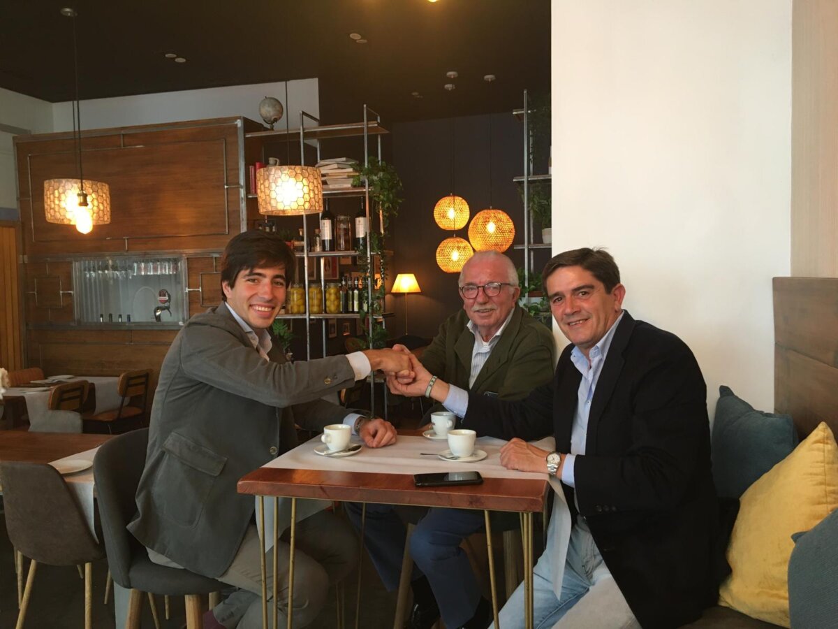 Álvaro Lorenzo, con nuevos apoderados