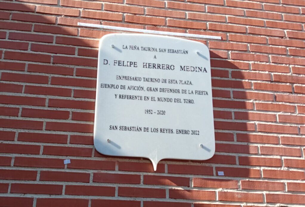 Sanse descubre una placa en recuerdo de Felipe Herrero