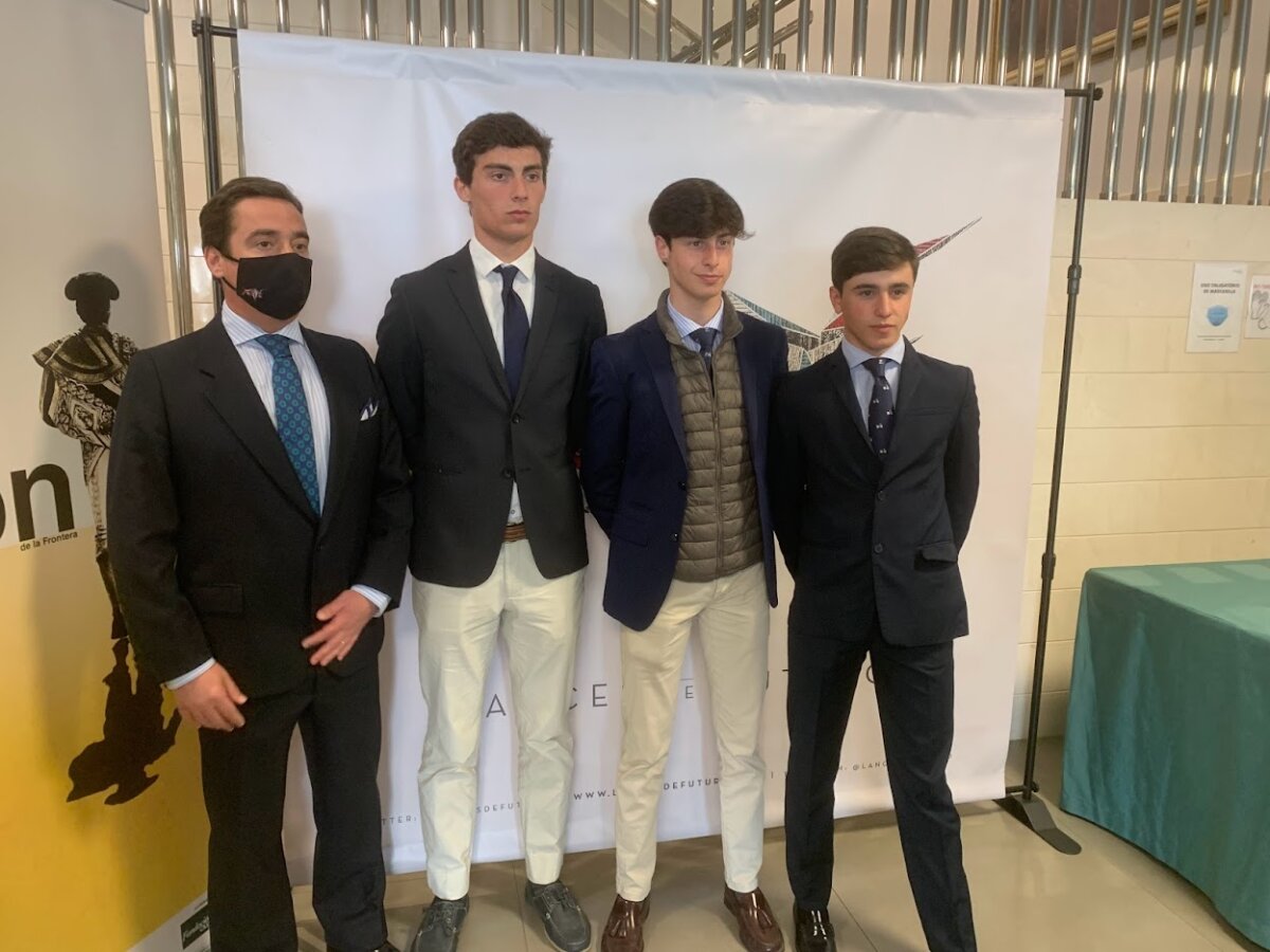 Triple debut con picadores en La Oportunidad de Morón