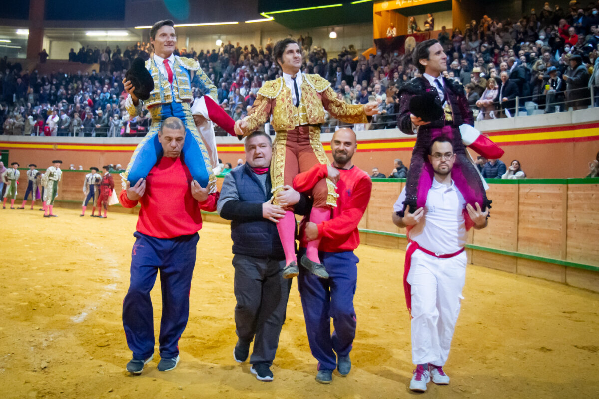 Morante arrebata, Urdiales lo borda y Ortega encandila