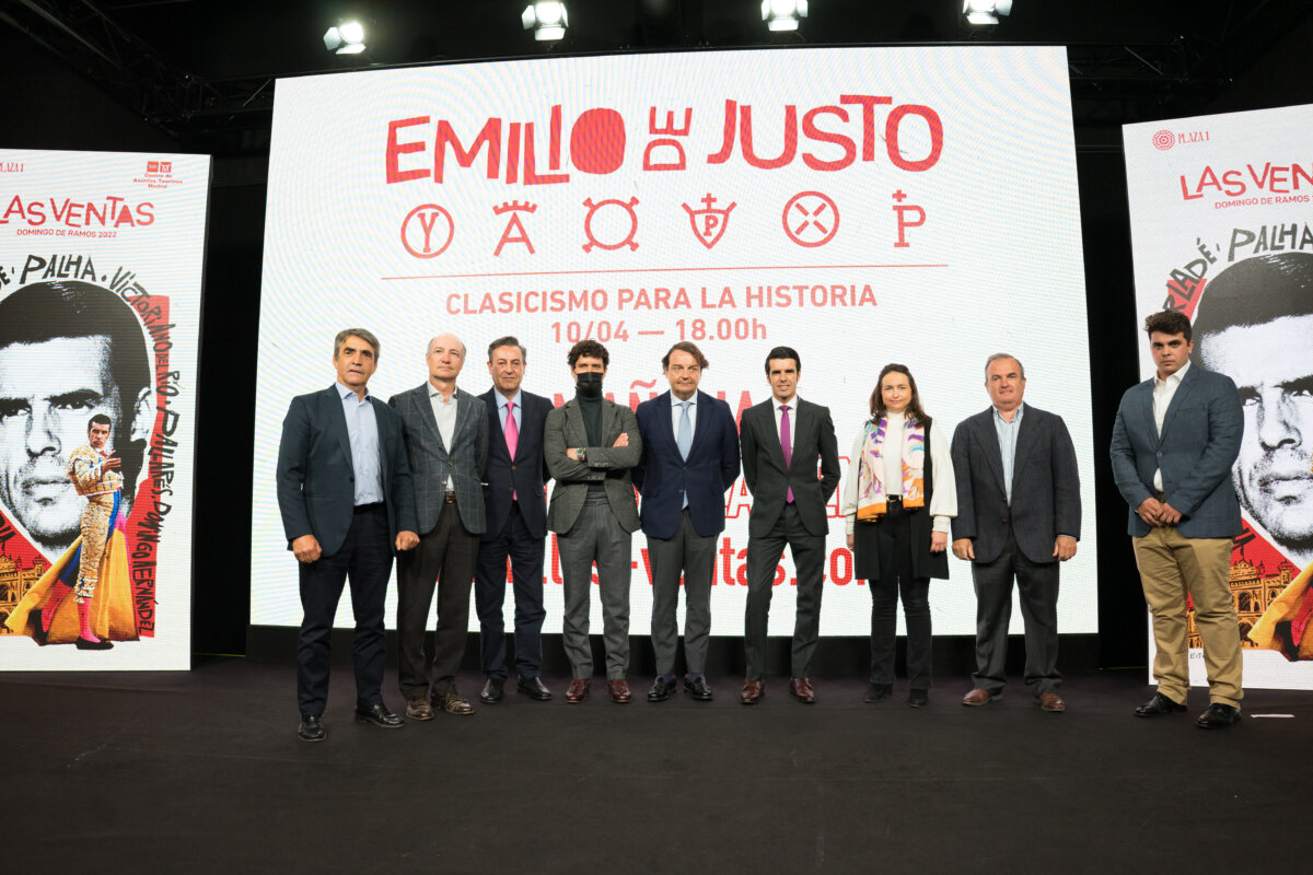 Emilio de Justo: "De intentar torear por los pueblos de Cáceres a matar seis toros en Madrid..., me emociono solo de pensarlo"