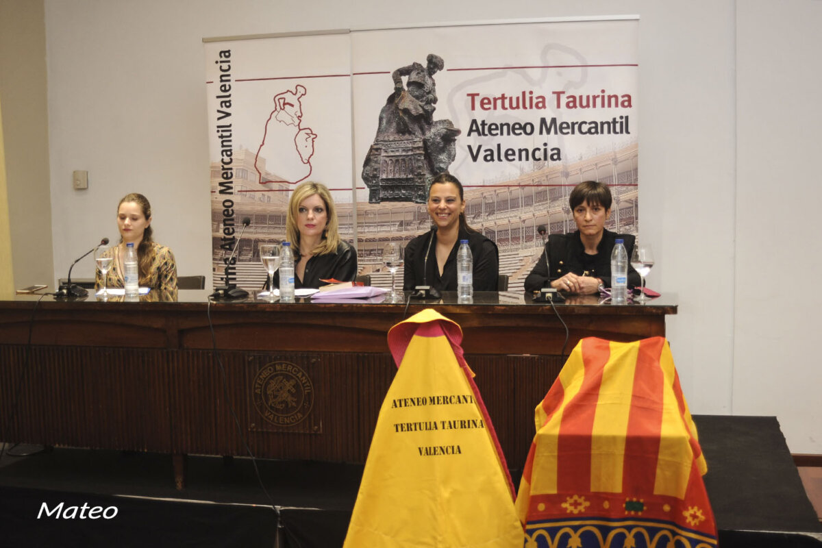 La mujer en la tauromaquia, a debate en el Ateneo Mercantil de Valencia