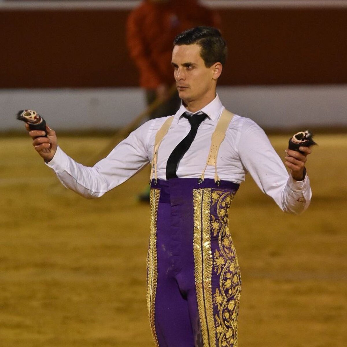 La presencia del toro y las ganas de los toreros en la primera de la Copa Chenel en Alalpardo