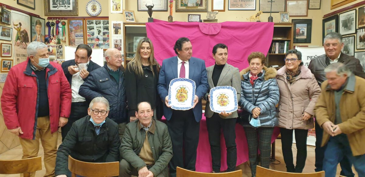 Tomás Campuzano deleita en la Peña La Chicuelina de Onda