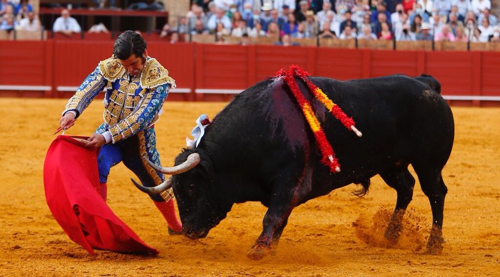Destellos sueltos en una mala corrida de Juan Pedro en Sevilla
