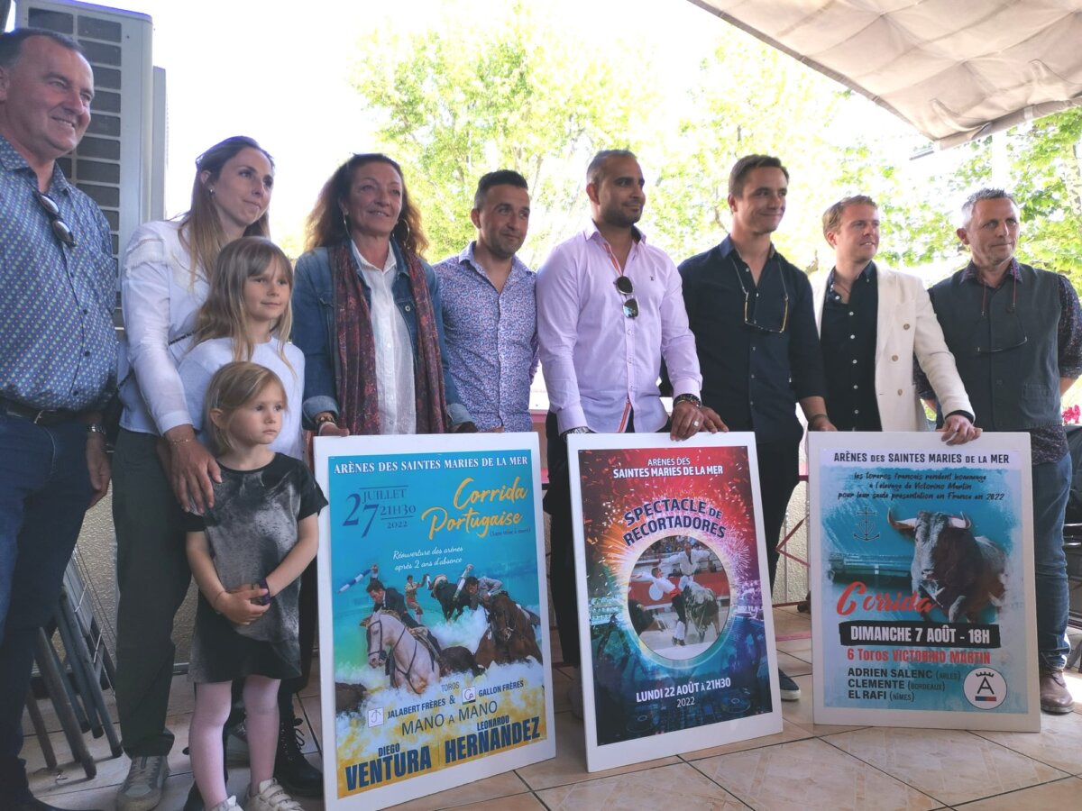 Juan Bautista se hace con la plaza de Saintes Maries de la Mer y presenta los carteles del regreso