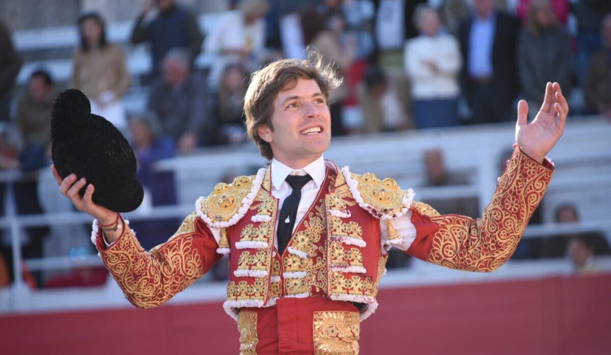 Juan Leal entra en Saint Sever en el lugar de Emilio de Justo