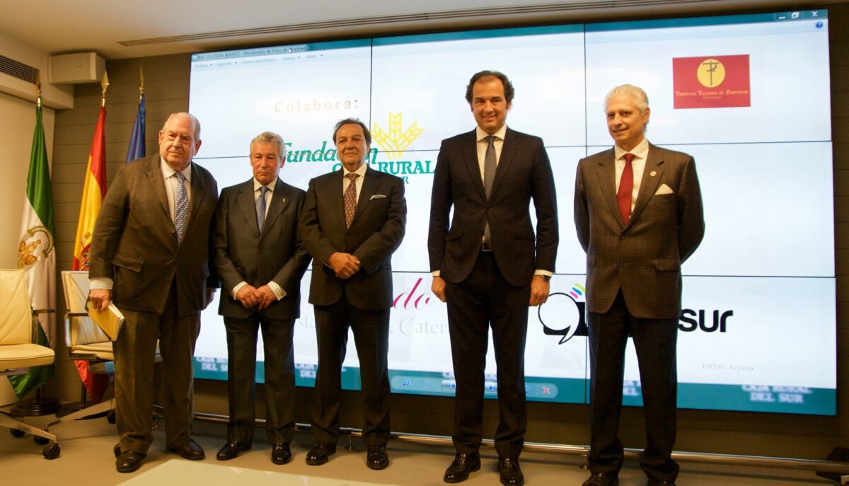 Homenaje a Antonio Bienvenida en Sevilla, "un torero que vivió para el toreo"