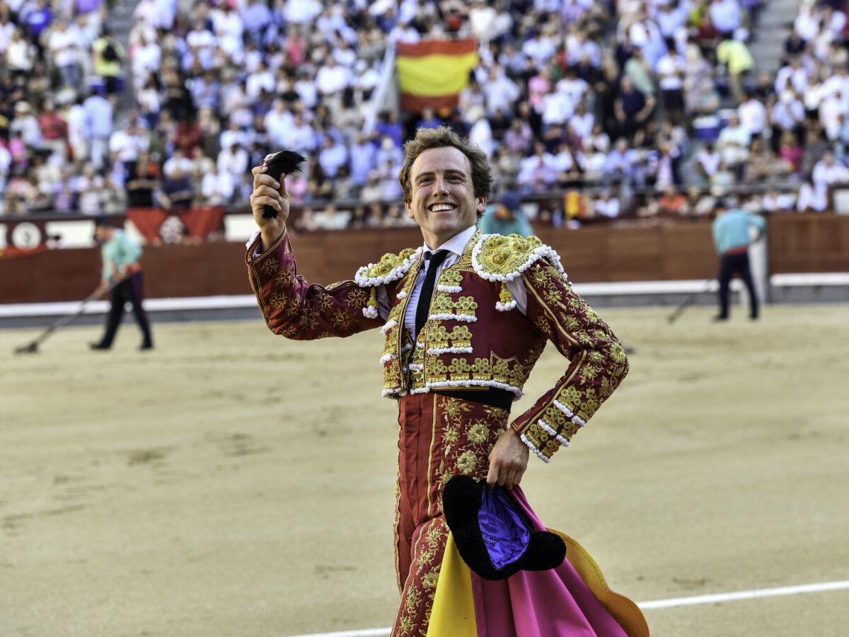 "Hay presidentes que no mandan en casa y lo hacen en Las Ventas"