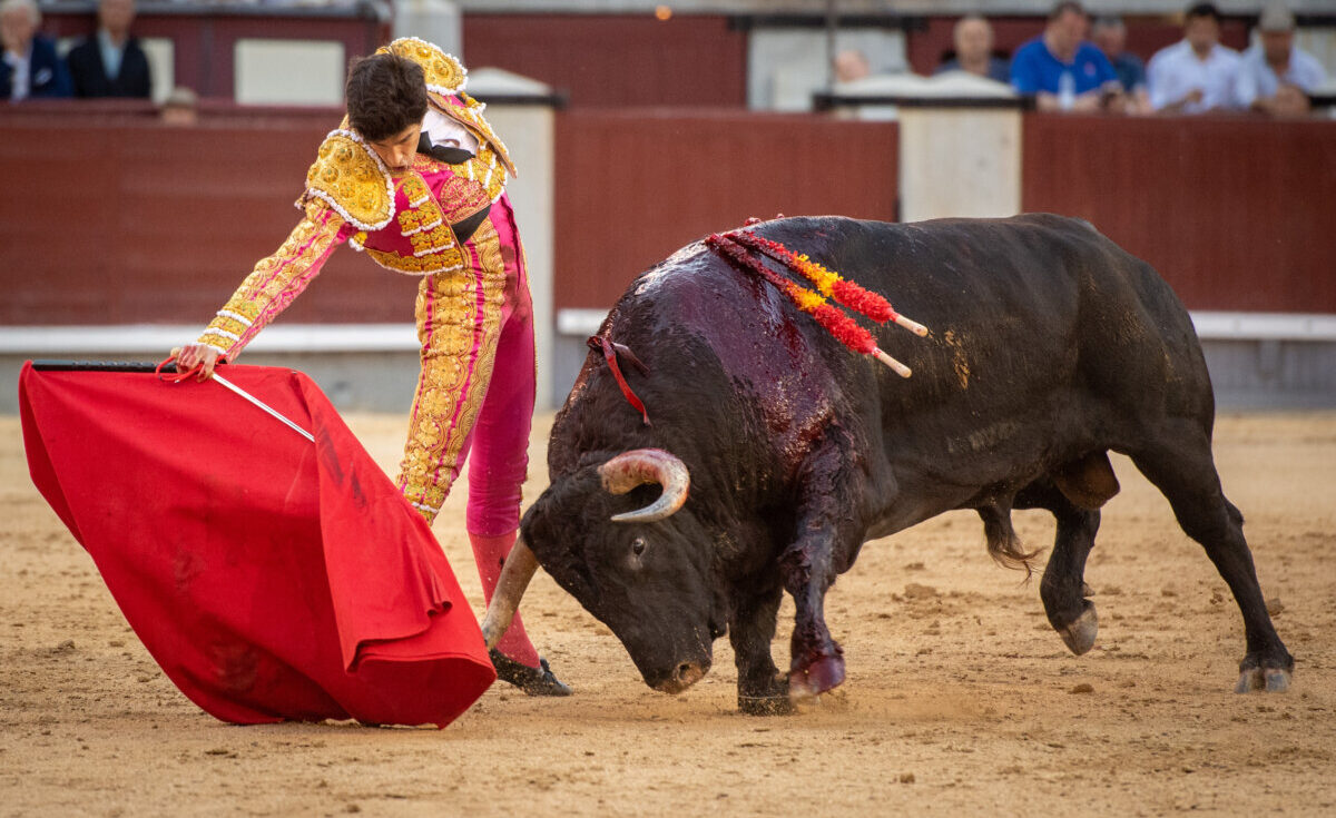 López Simón, atendido de una "contusión en primer dedo del pie derecho"