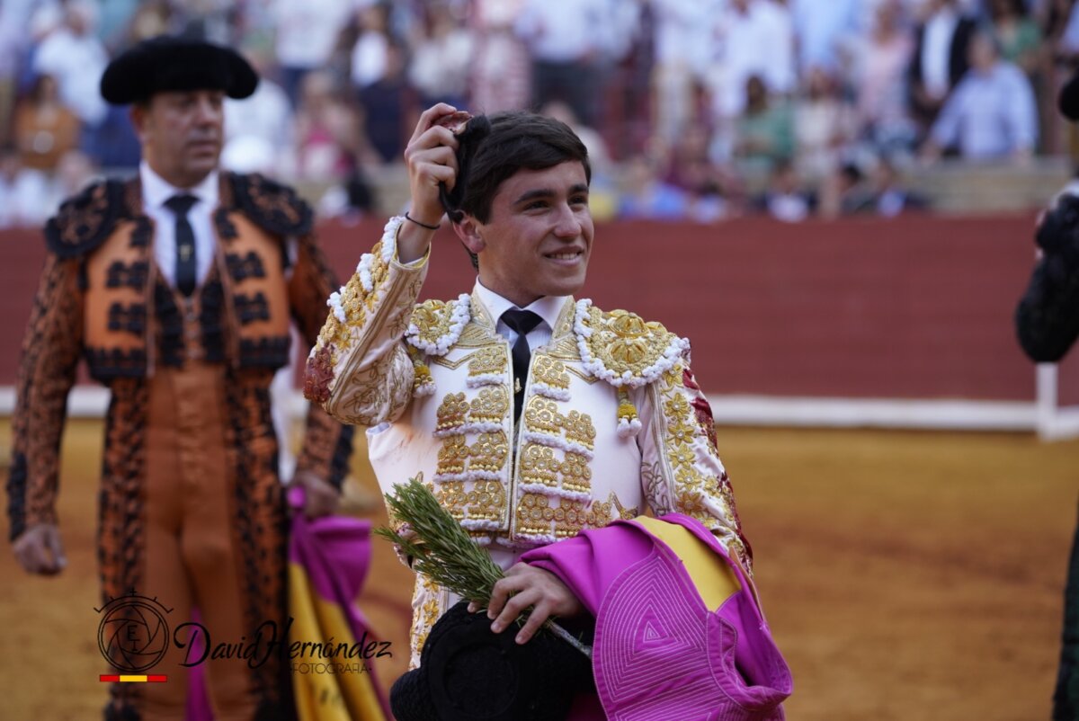 Marcos Linares aprovecha la buena novillada de Talavante en Córdoba