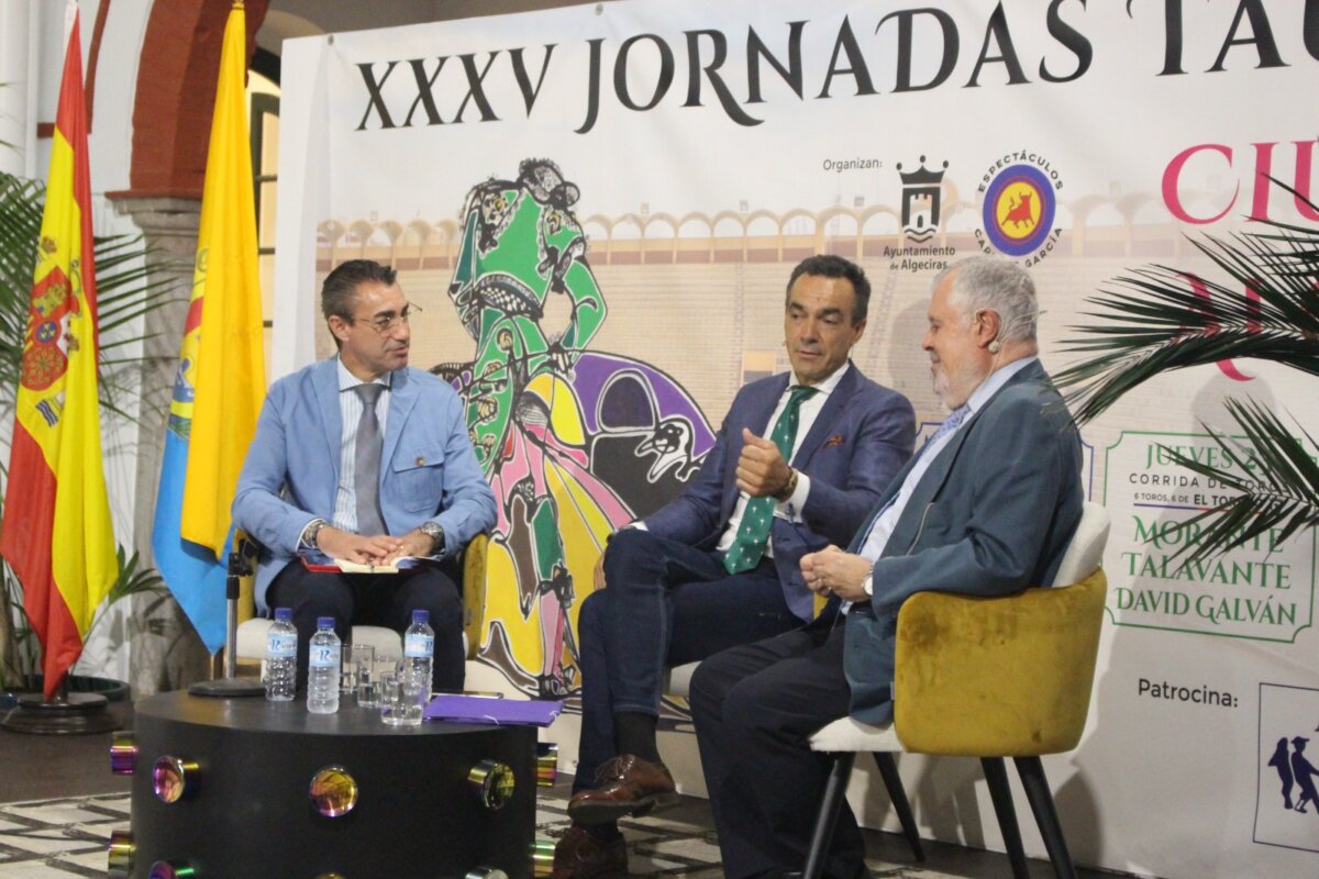 El Cid y Carlos Crivell cautivan en Algeciras