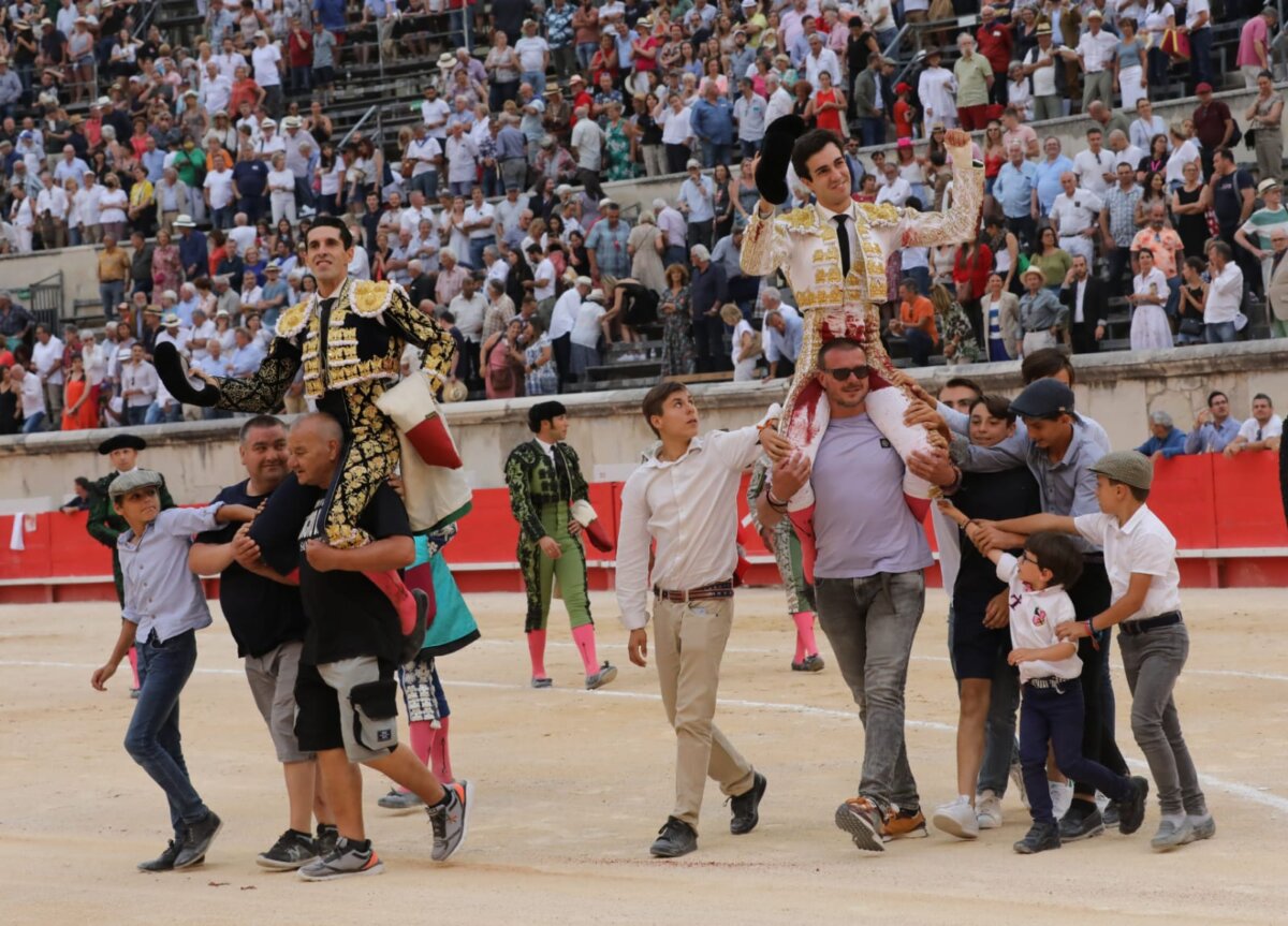 Tomás Rufo indulta en Nimes a Enarbolando, de Toros de Cortés