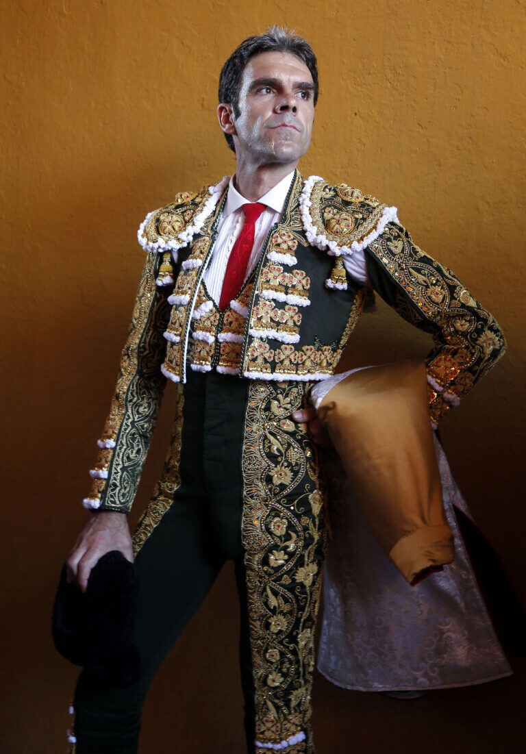 José Tomás convoca a sus leales en Alicante