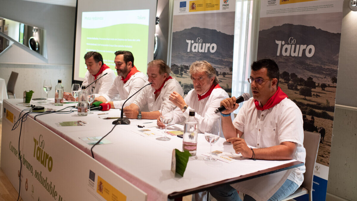 El proyecto Tauro se presenta en Pamplona para poner en valor la carne de toro de lidia