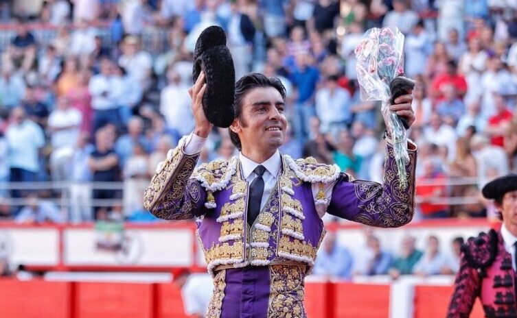 El Hotel Palacio del Mar falla sus trofeos a los triunfadores del año en Cantabria