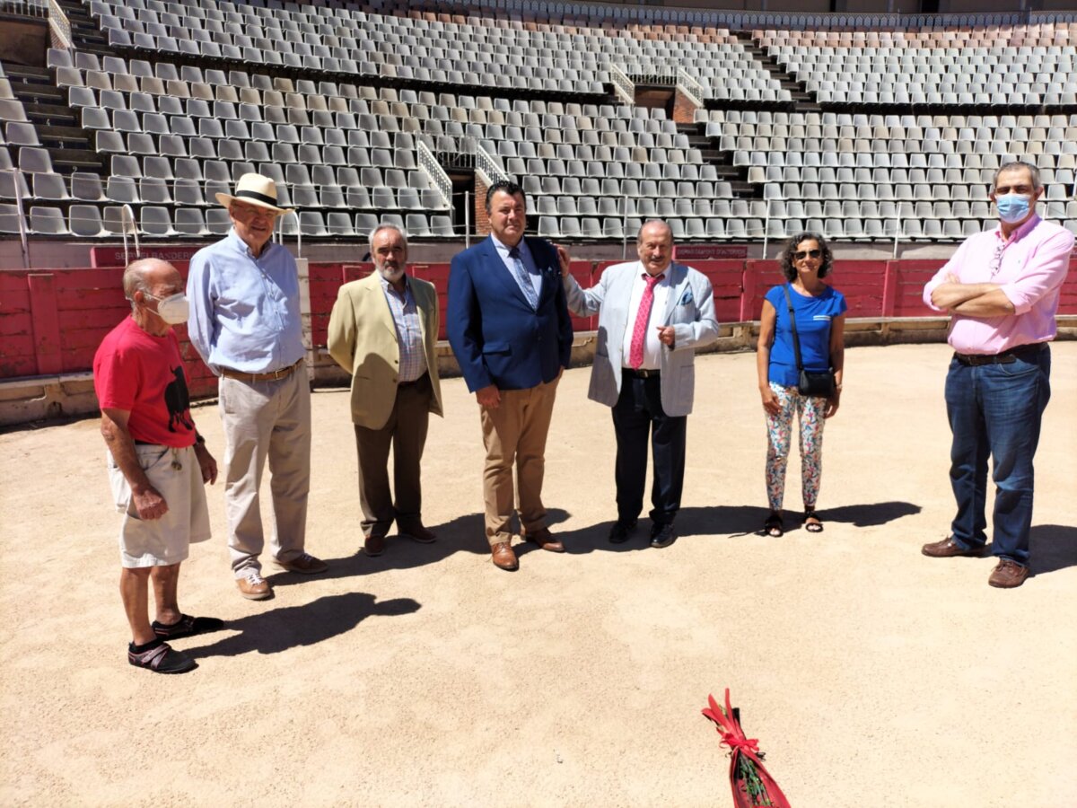 Barcelona homenajea a Julio Robles en el 50º aniversario de su alternativa