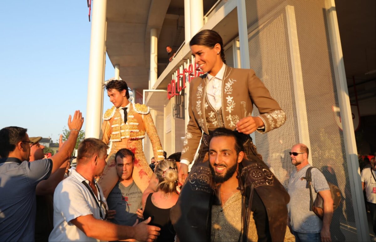 Lea Vicens y Roca Rey, espectáculo a caballo y a pie en Lunel