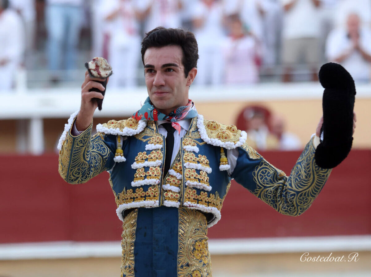 Un cuajado Rufo deja su impronta en Bayona