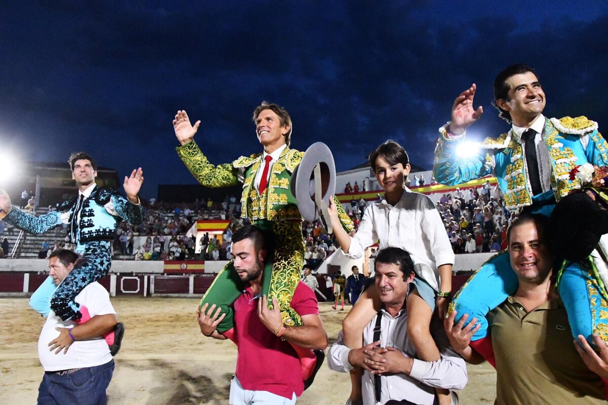 Excelente corrida de María Loreto Charro en Arenas de San Pedro