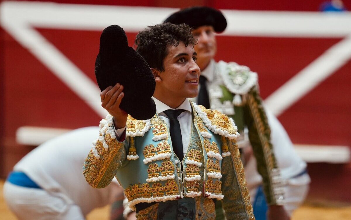 Leo Valadez aprovecha la oportunidad en San Sebastián