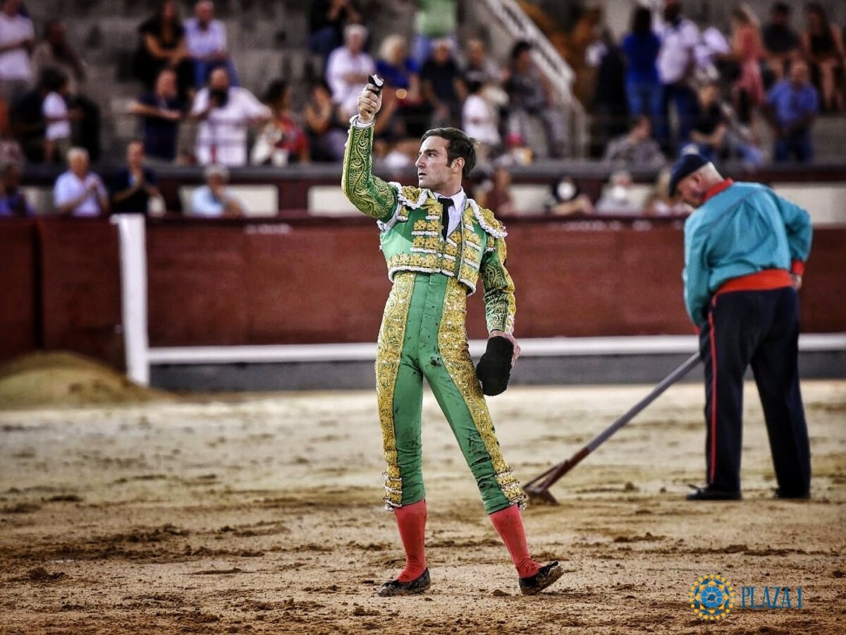 José Fernando Molina se lleva el certamen en Las Ventas ante una notable novillada de Fuente Ymbro