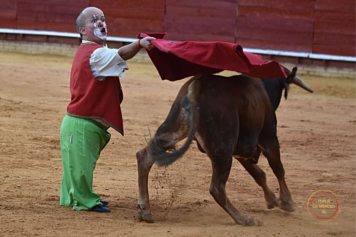 El cómico completa el crisol de tauromaquias en Las Colombinas de Huelva