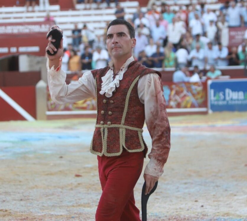 Octavio Chacón, estable y con fecha para su reaparición