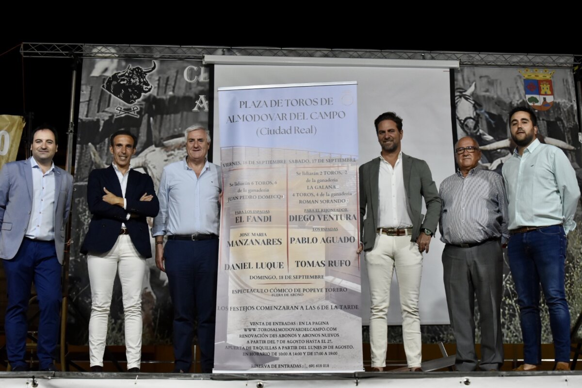 Pereda presenta dos carteles de altos vuelos para Almodóvar del Campo