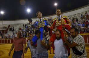 Foto: Víctor Moya / Por el pitón derecho