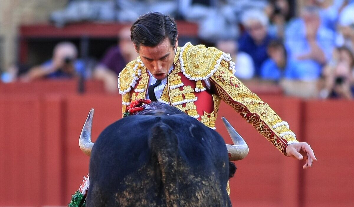 Juan Ortega deja a Simón Casas y Roberto Piles