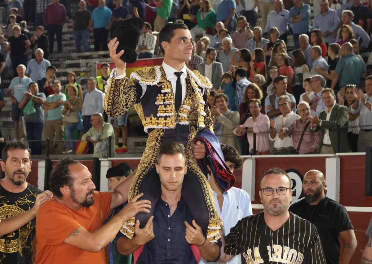 Puerta grande para Ureña y dos ilusionantes samueles en Albacete