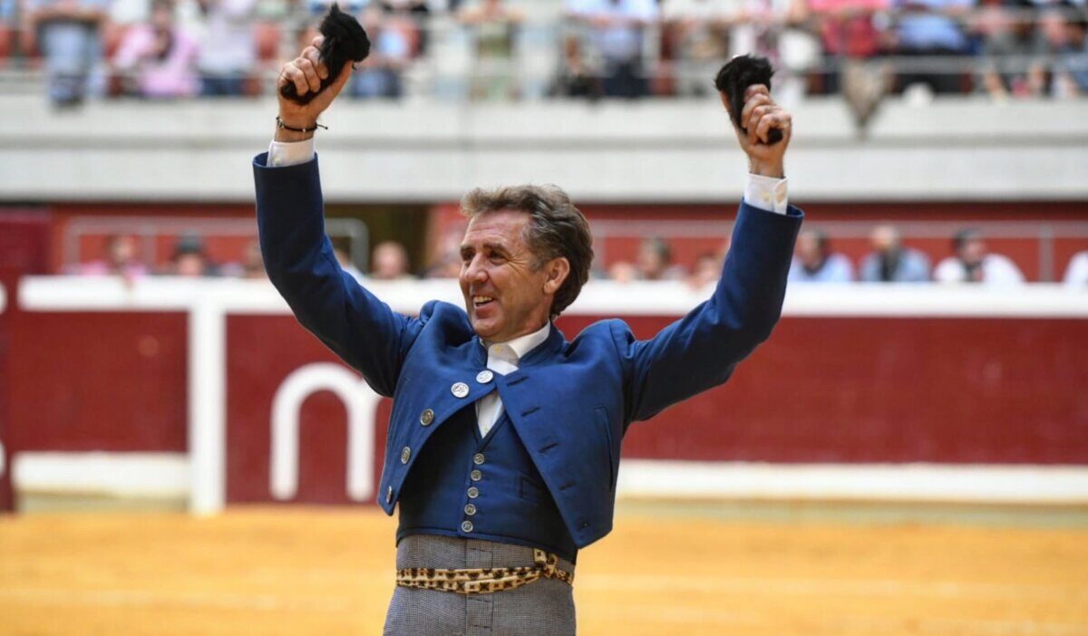 Los Hermoso de Mendoza y Moura Caetano, anunciados en Herrera