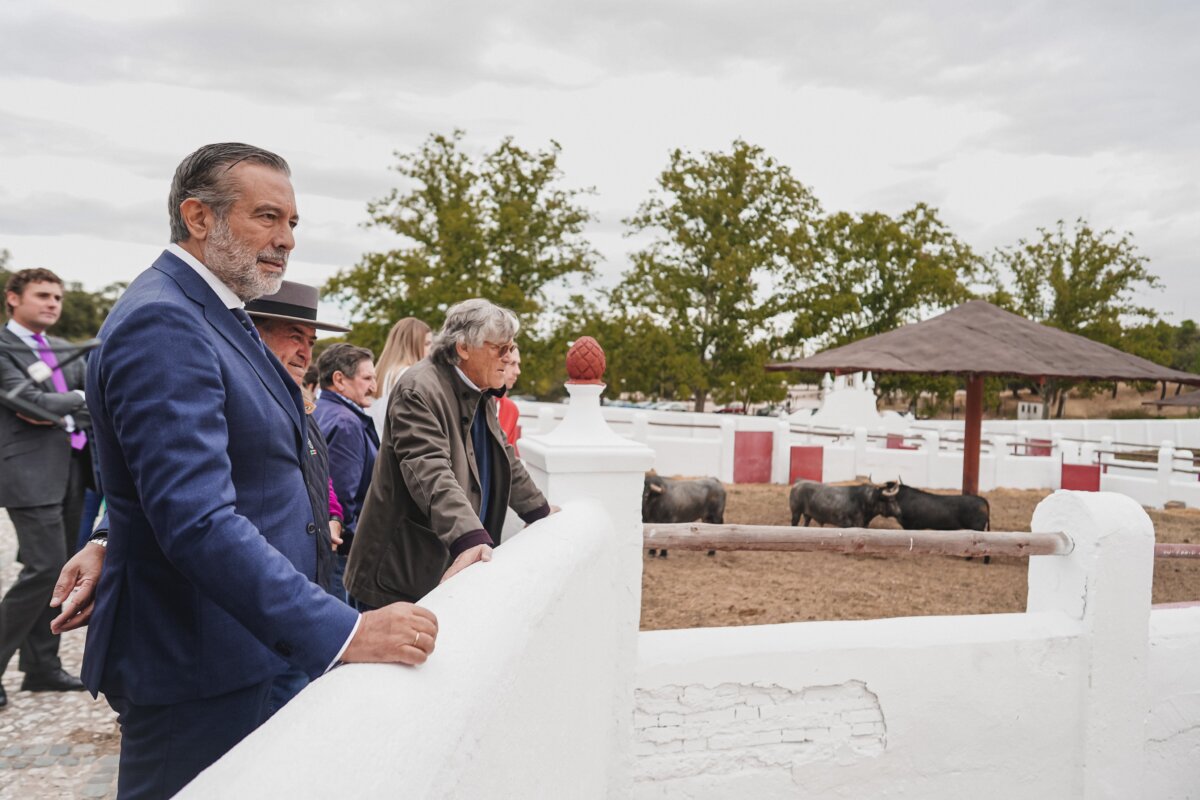 Enrique López visita El Batán: "Por fin hemos recuperado un lugar emblemático para los madrileños"
