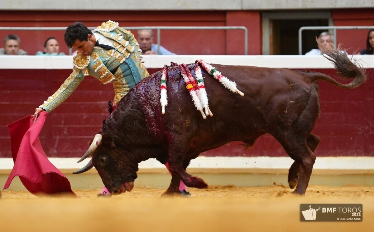 Leo Valadez sella un nuevo triunfo, tarde importante en Logroño