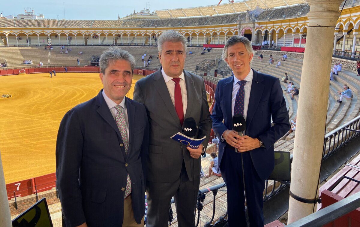 "Emilio Muñoz se ha difuminado de Movistar Plus, pero no de la memoria de quienes disfrutamos de su formalidad"