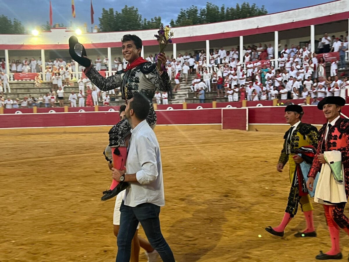 Pleno de Leo Valadez en Cintruénigo